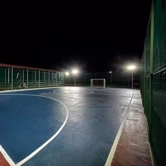 Fournisseur d'usine extérieur IP65 solaire LED inondation éclairage de jardin projecteur extérieur lampe d'inondation lampe d'inondation LED lumière de jardin en aluminium